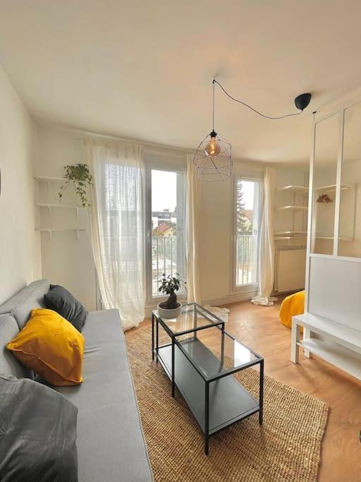 Superbe Studio Avec Parking Gratuit Sur Place Paray-Vieille-Poste Eksteriør billede